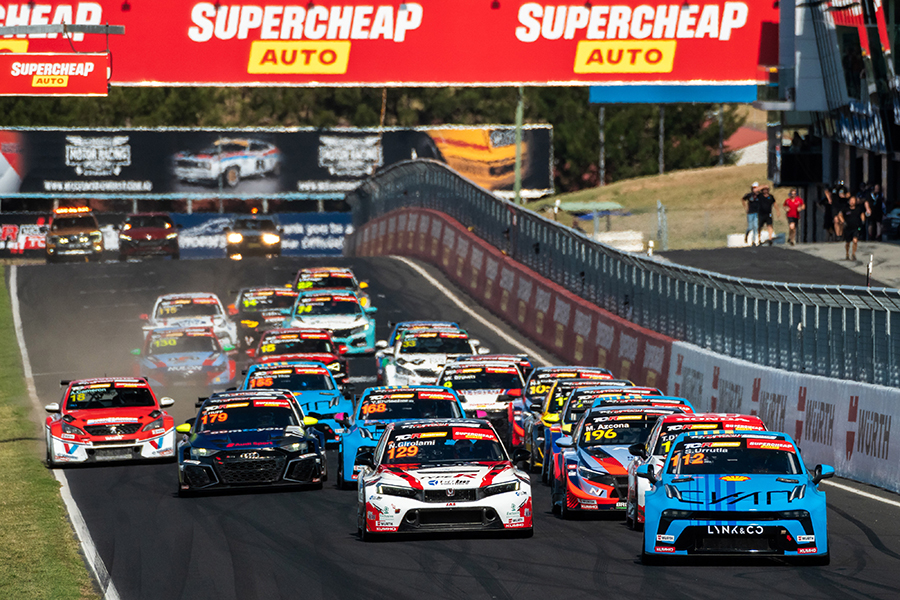 The Kumho FIA TCR World Tour Returns To Australia In 2025 FIA TCR