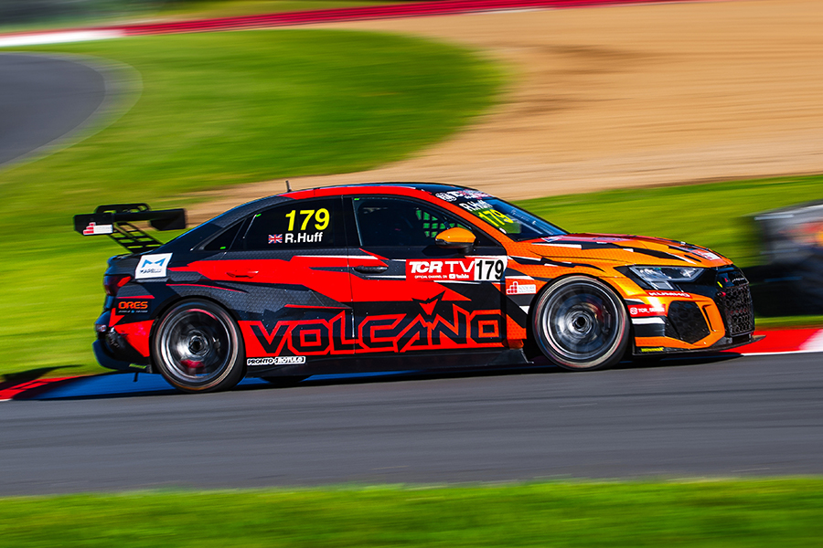 Rob Huff returns for China and Macau with Volcano Motorsport